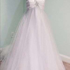 White Full Wedding Bridal Dress Gown w/ tag Sz 6